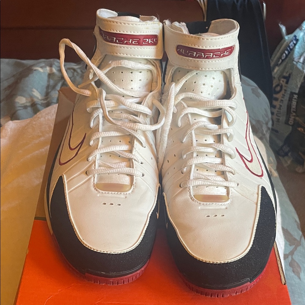 Nike Huarache 2K4 White Black Red Men's Athletic Shoes 9.5 size